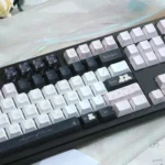 little-bear-floral-cherry-keycap-set-front2