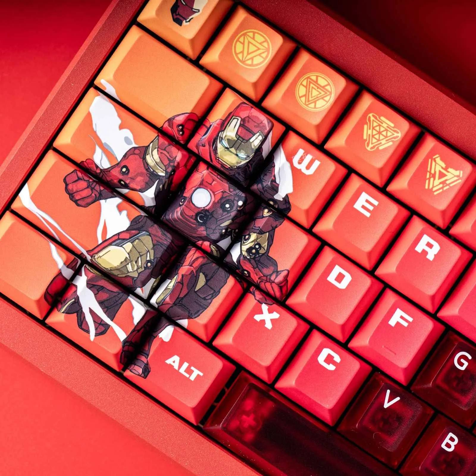 marvel-stylish-iron-man-oem-keycapset-upfront2