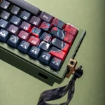 marvel-venom-oem-keycap-set-side