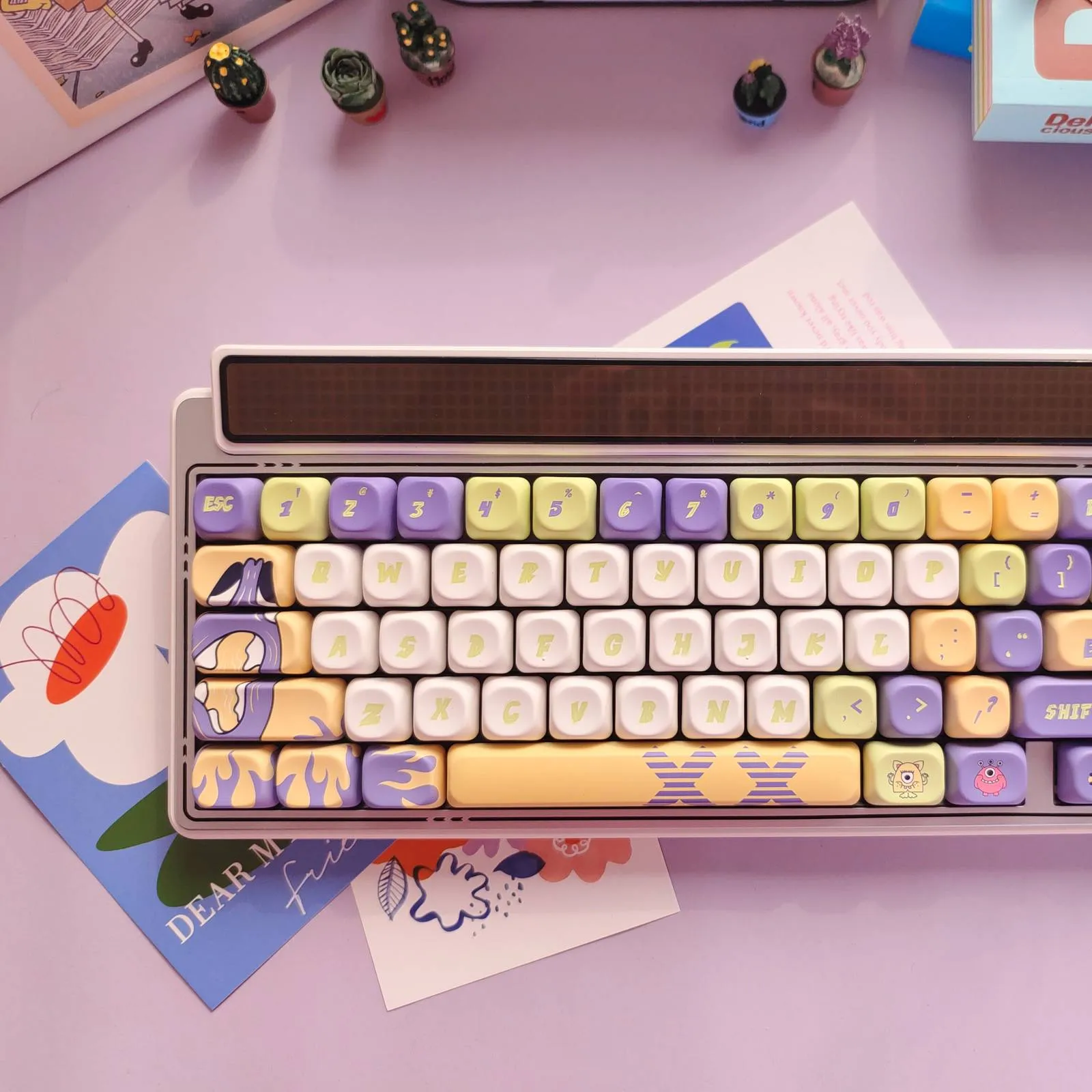 monster-invasion-series-keycap-set-upfront