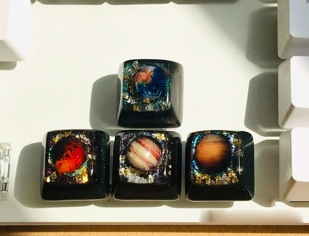 solar-system-series-transparent-keycaps-arrowkeys