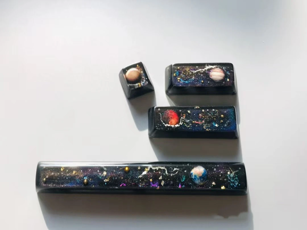 solar-system-series-transparent-keycaps-cover