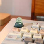 squidward-jq-tentacless-grave-keycap-display