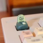 squidward-jq-tentacless-grave-keycap-side2