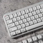 stylish-white-minimal-mo-keycap-set-side