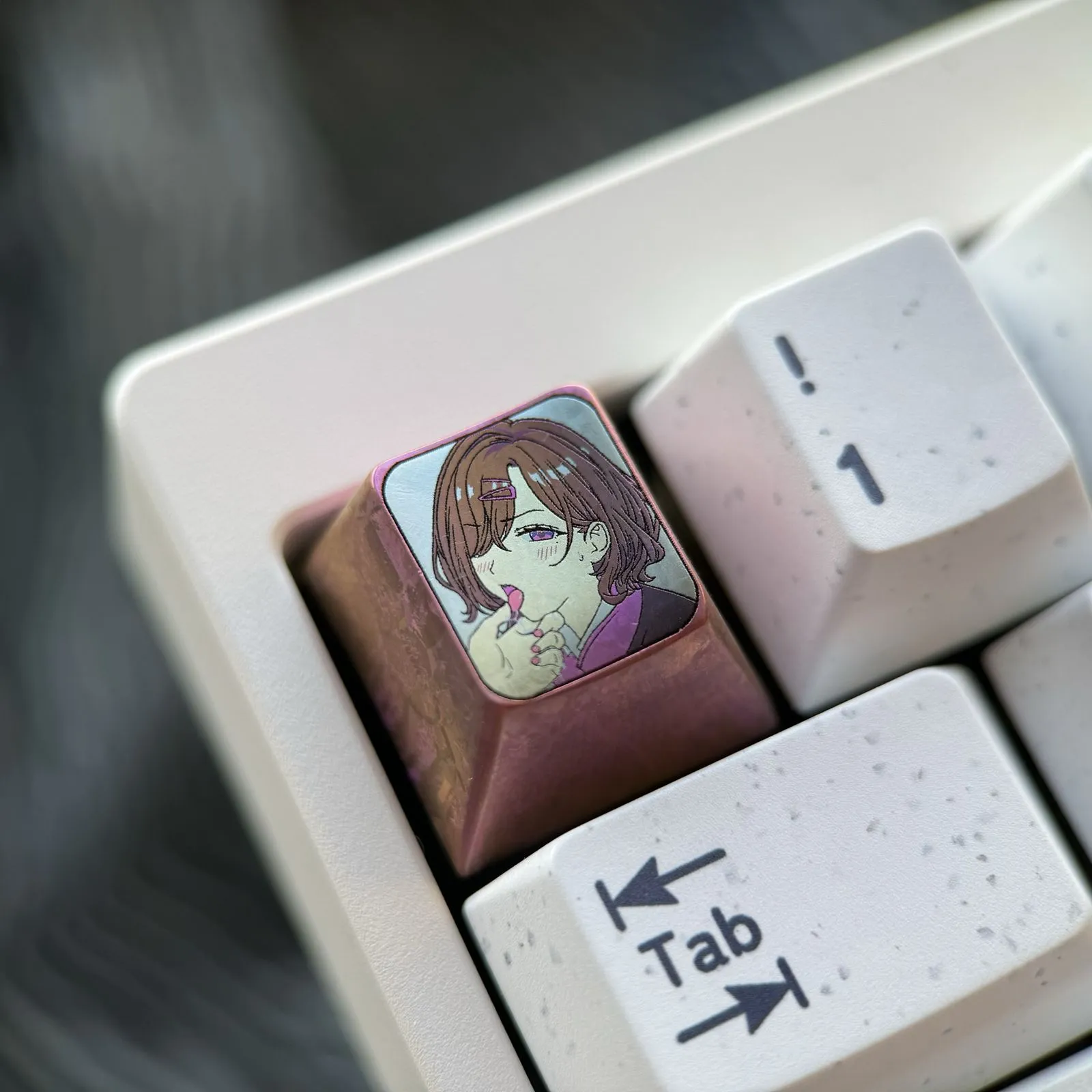 theidolmaster-shiny-colors-madoka-higuchi-keycaps-side