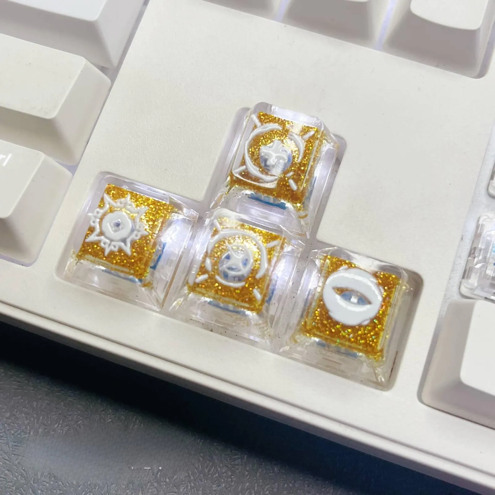 valorant-golden-reyna-abilities-icons-keycaps-cover