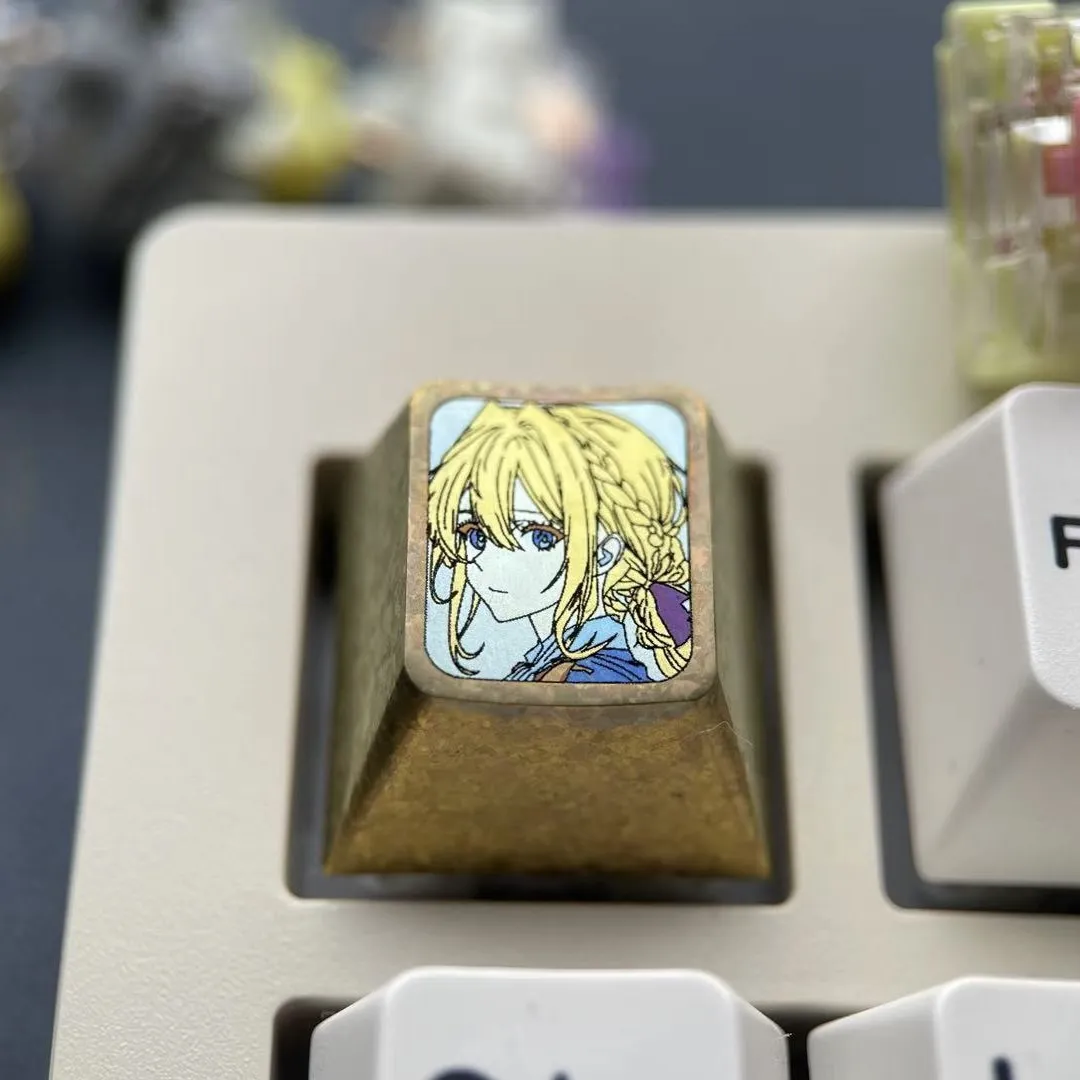 violet-evergarden-violet-keycaps-front