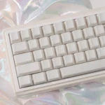 whitejadecherry-minimal-keycapset-trimode-mechanical-keyboard-front