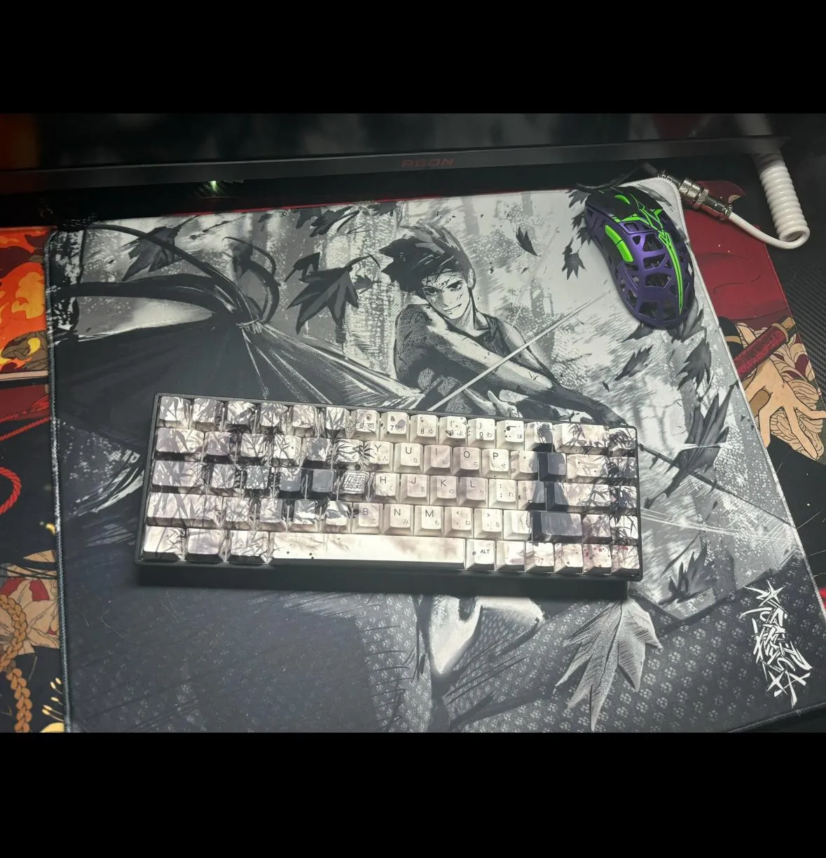 bamboo-grove-chess-cherry-keycap-set-upfront