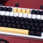 chainsaw-man-stylish-cherry-keycap-set-front
