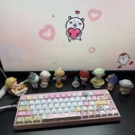 chiikawa-joke-bear-cherry-keycap-set-front2