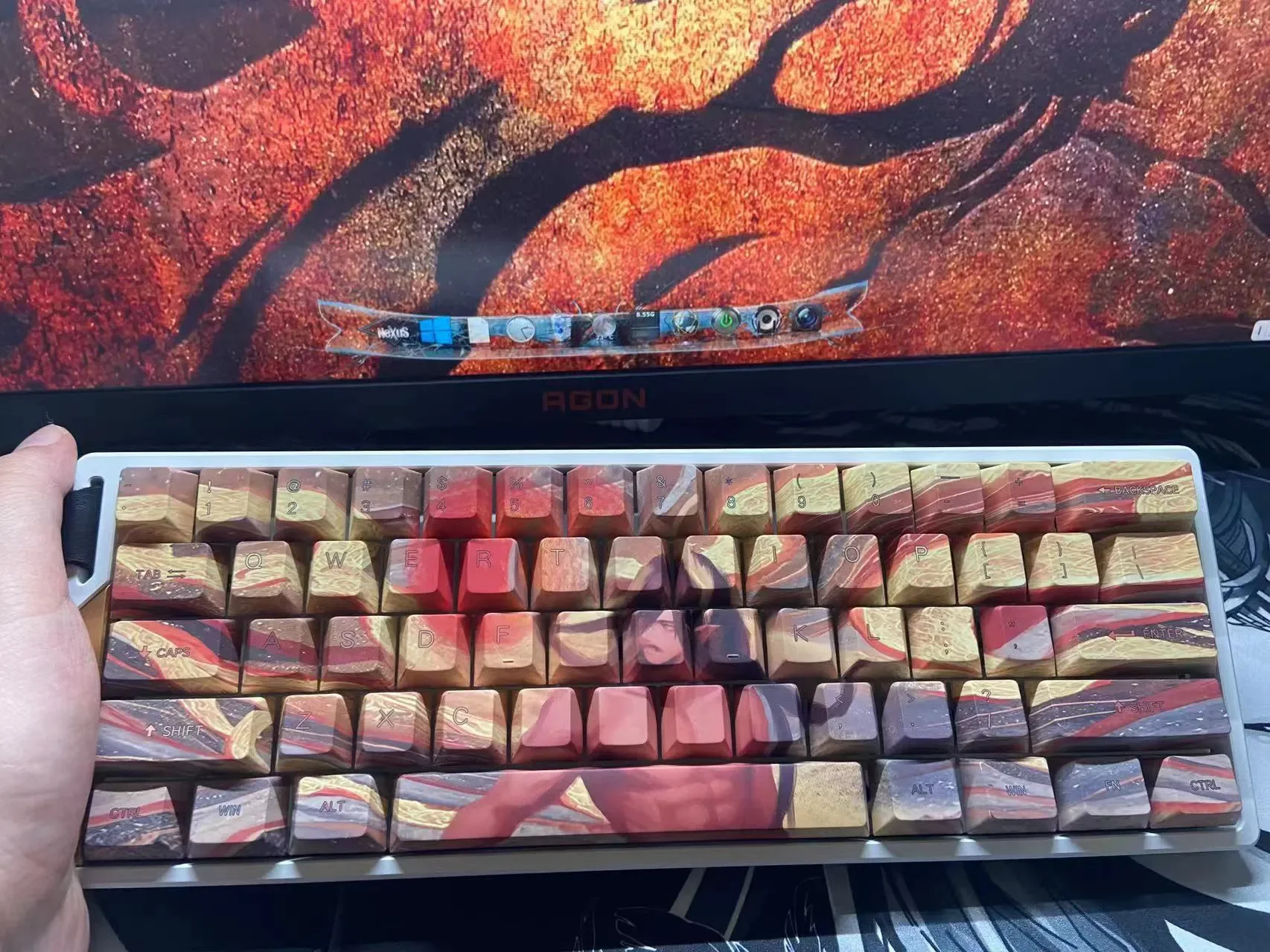 Exclusive five-sided dye-sublimated PBT Kuafu keycap set gallery. Golden Kuafu chasing the sun, ancient Chinese myth art.