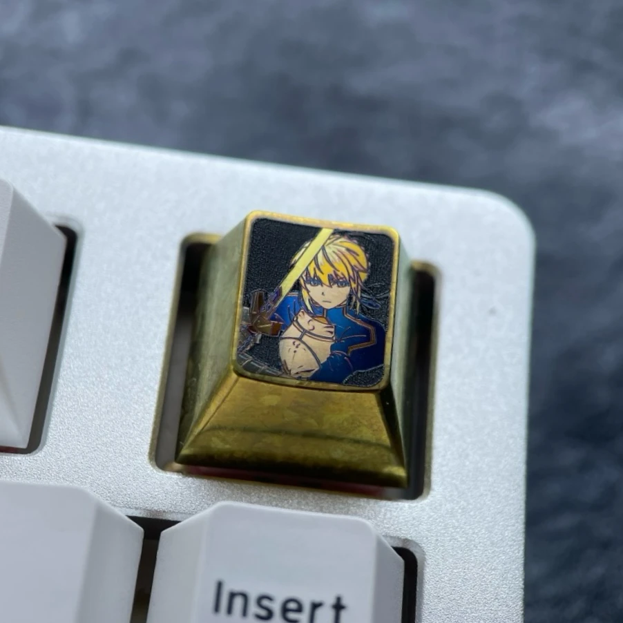 fate-staynight-holding-sword-saber-keycaps-orange3
