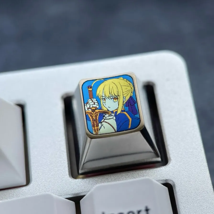 fatestay-night-saber-with-sword-keycaps-side3