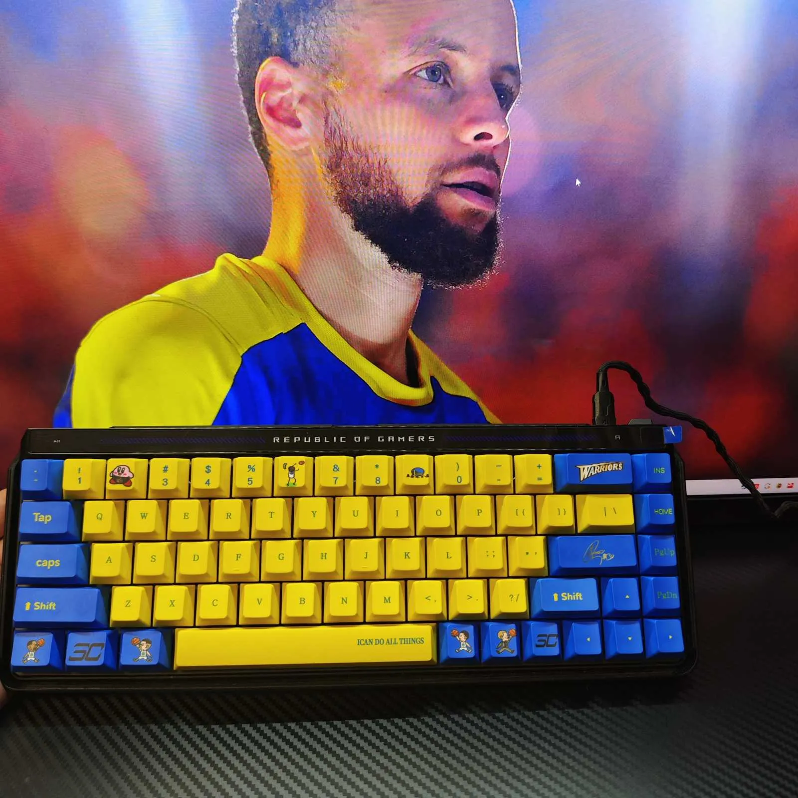 golden-state-warriors-cherry-keycap-set-cover