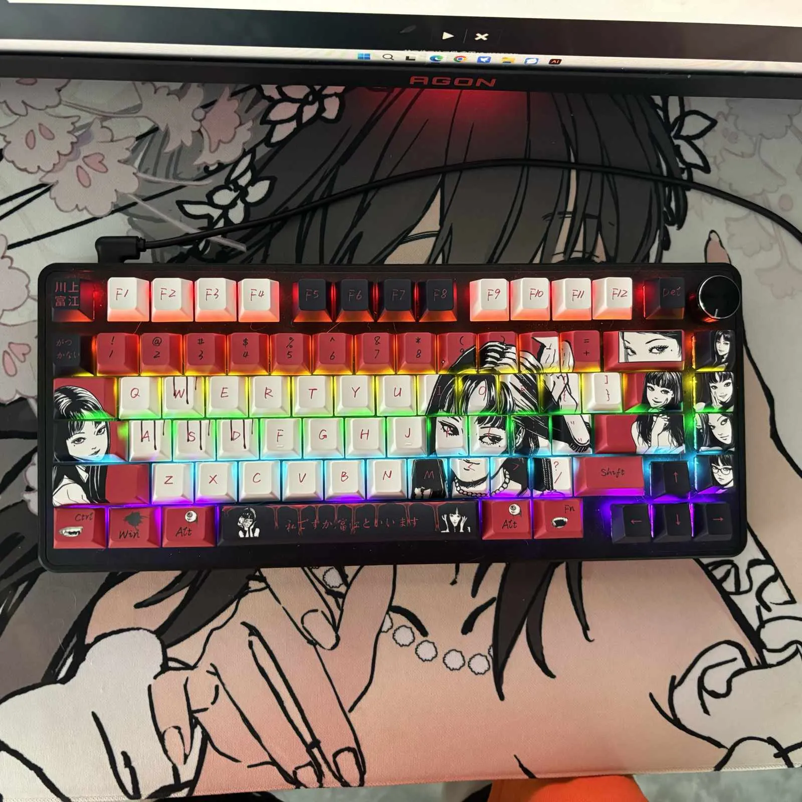 junjiitocollection-tomie-kawakami-cherry-keycap-set-upfront