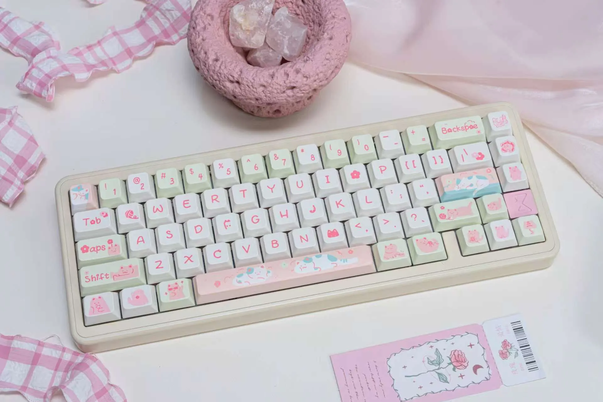 little-flower-cat-cherry-keycap-set-cover