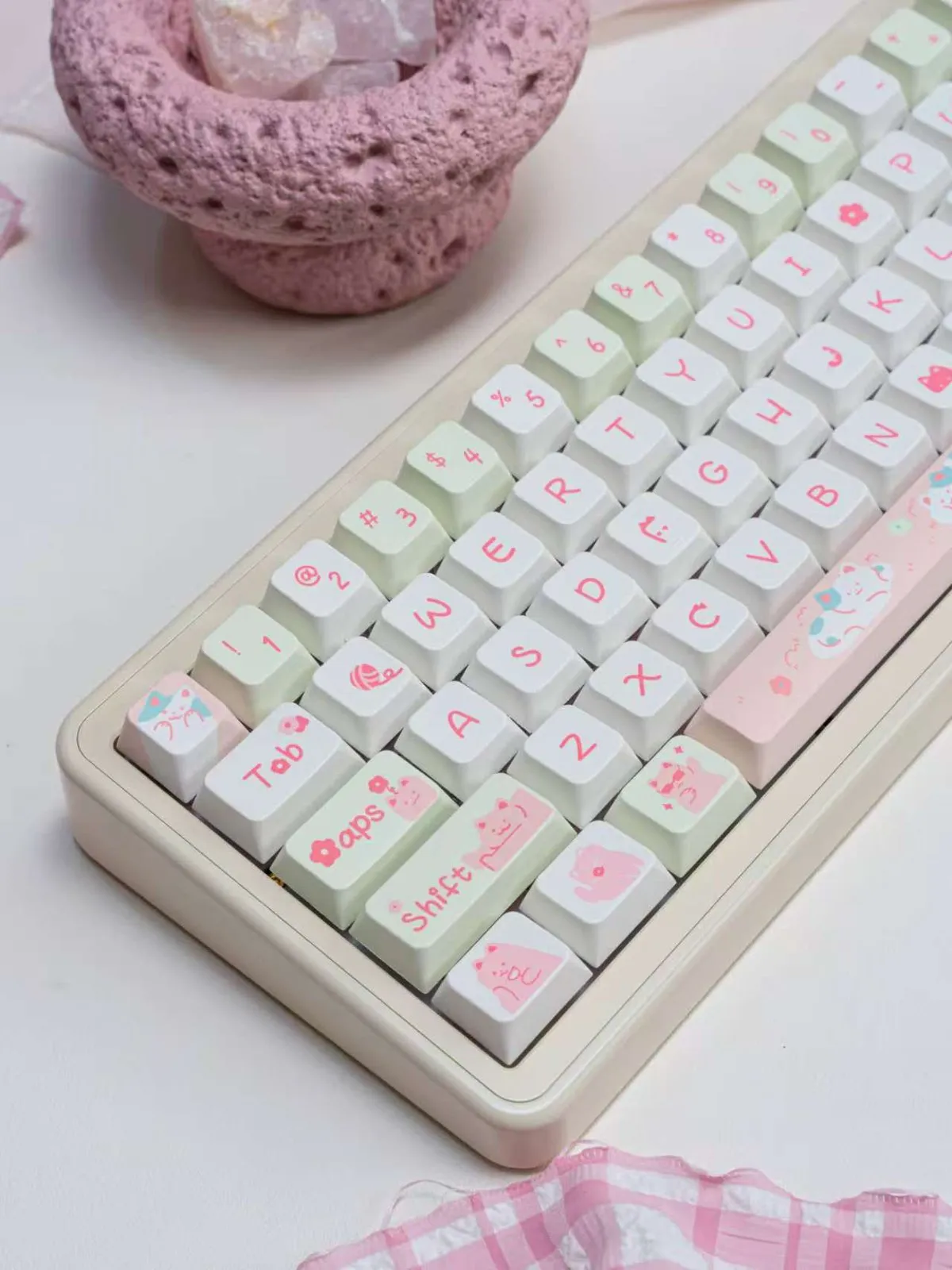 little-flower-cat-cherry-keycap-set-left