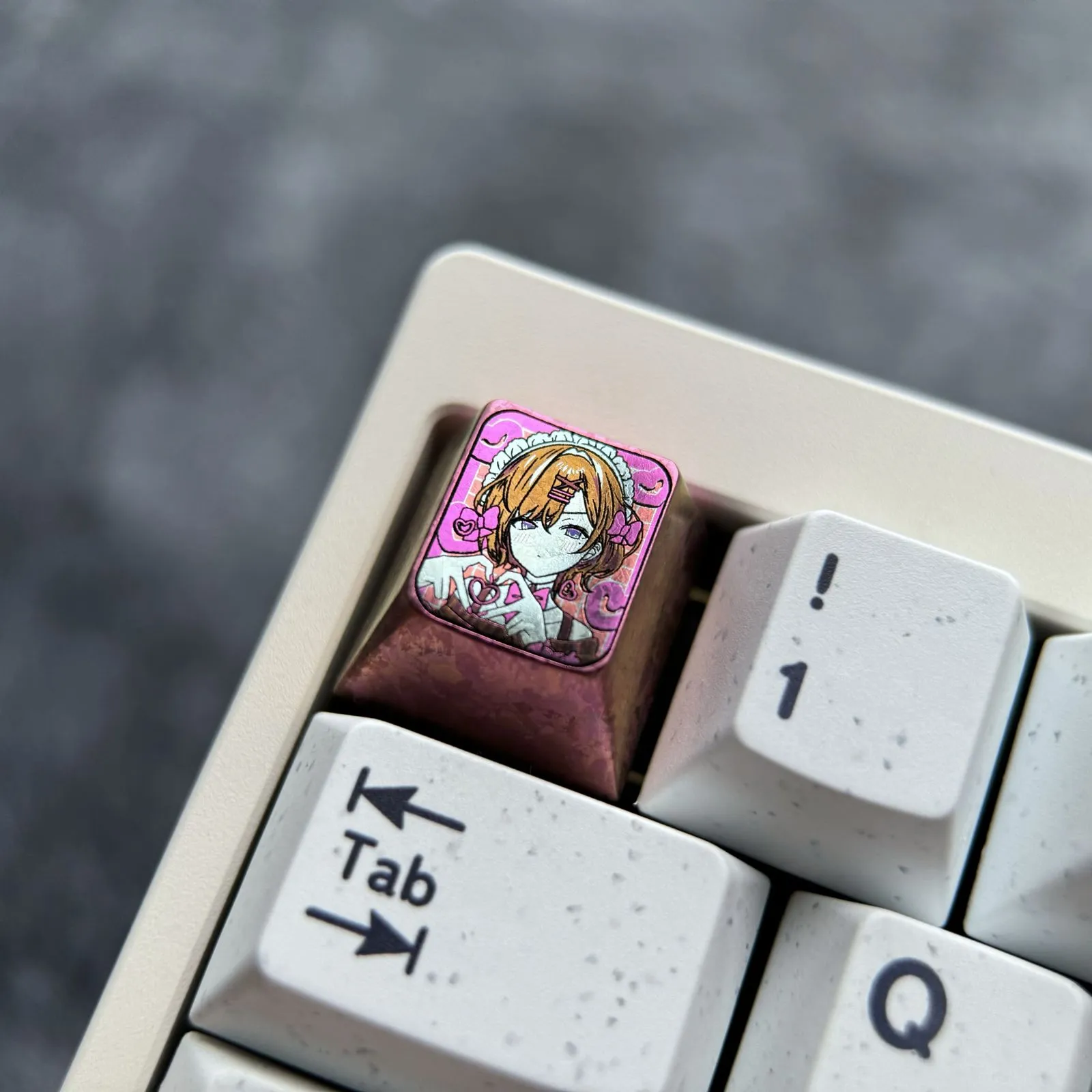madoka-higuchi-heart-sign-keycaps-side2