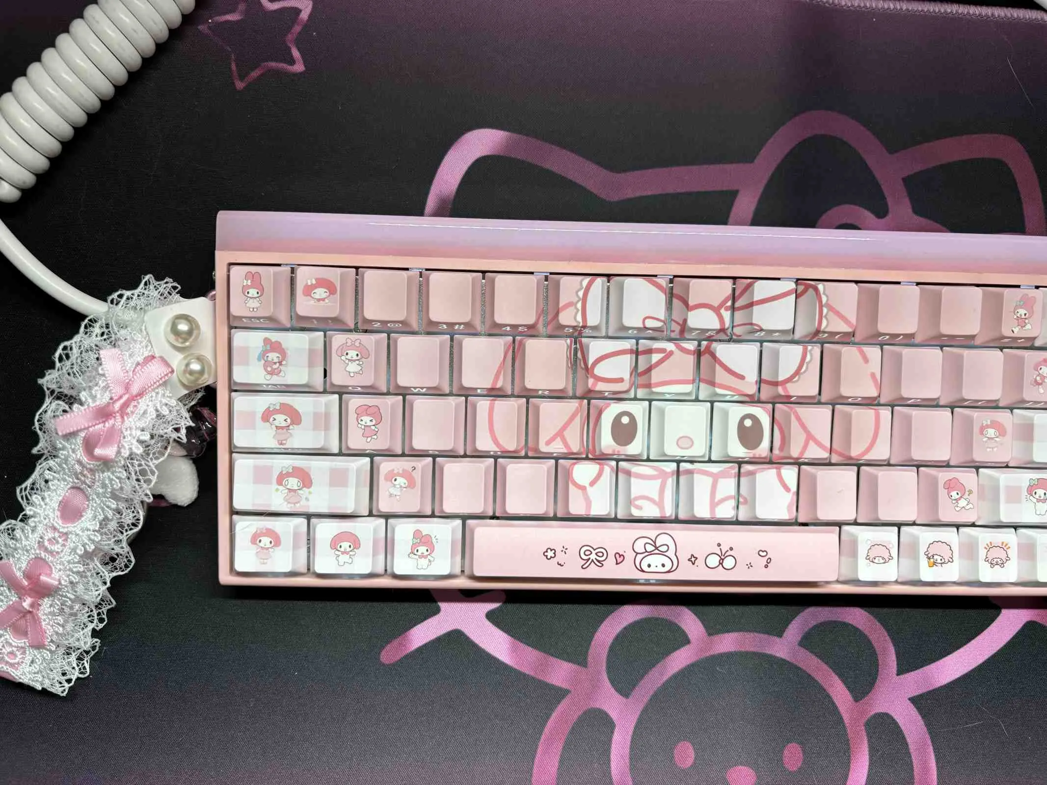 onegaimy-melody-themed-cherry-keycap-set-left
