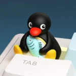 pingu-sitting-pingu-keycap-side2