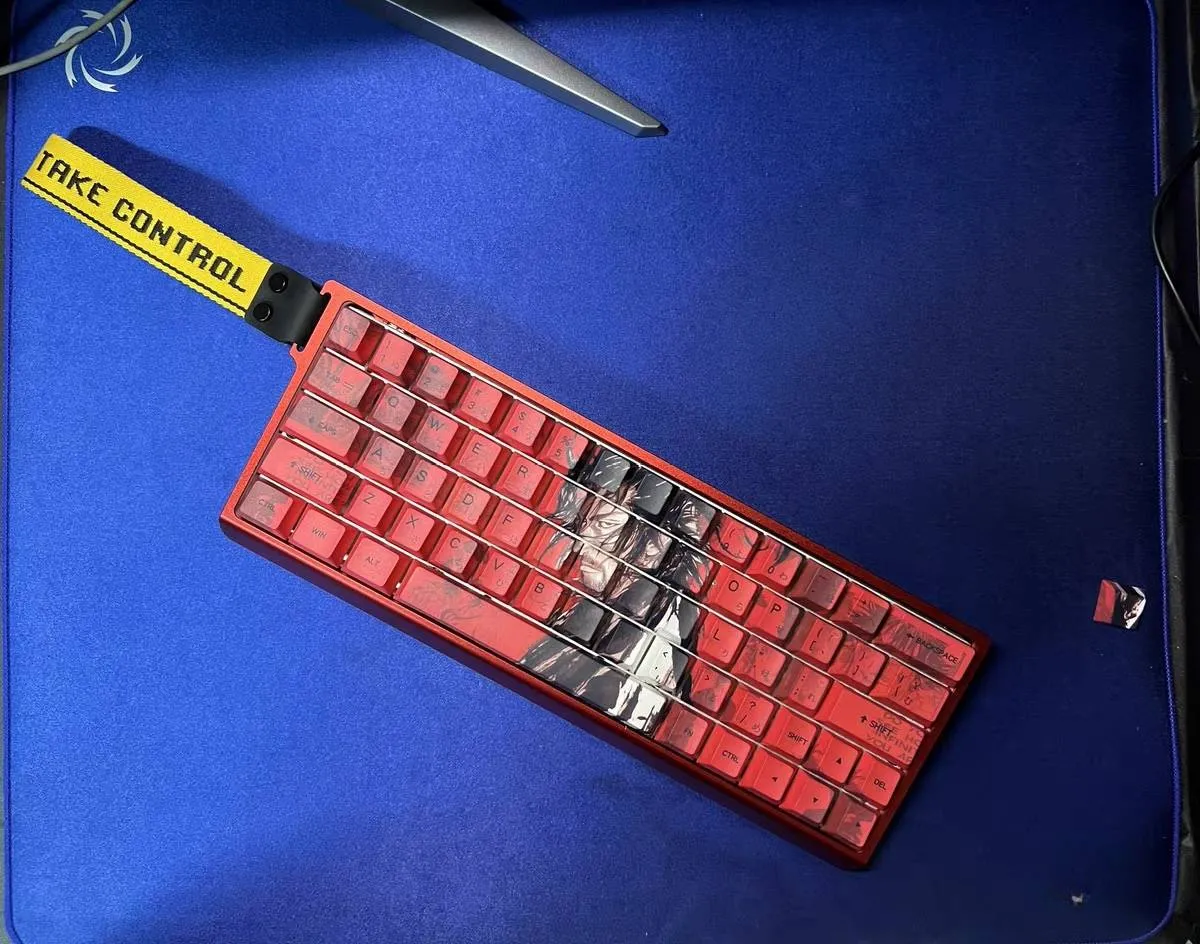 red-ronin-musashi-cherry-keycap-set-upfront