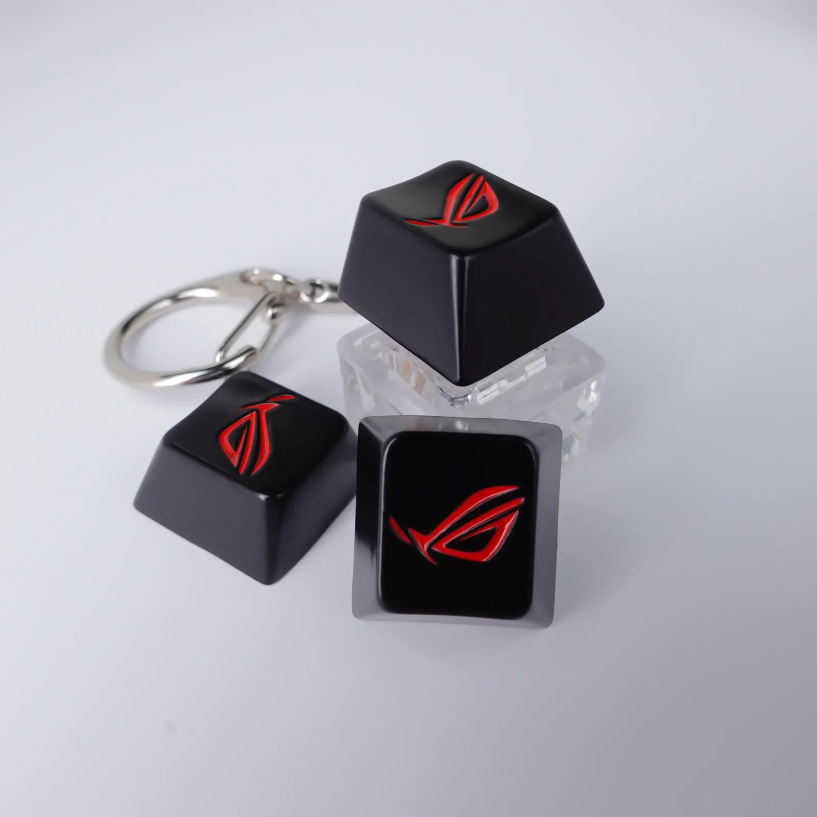 republic-of-gamers-rog-logo-keycaps-cover