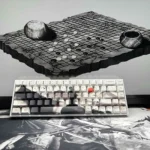sitting-mountain-guest-cherry-keycap-set-front