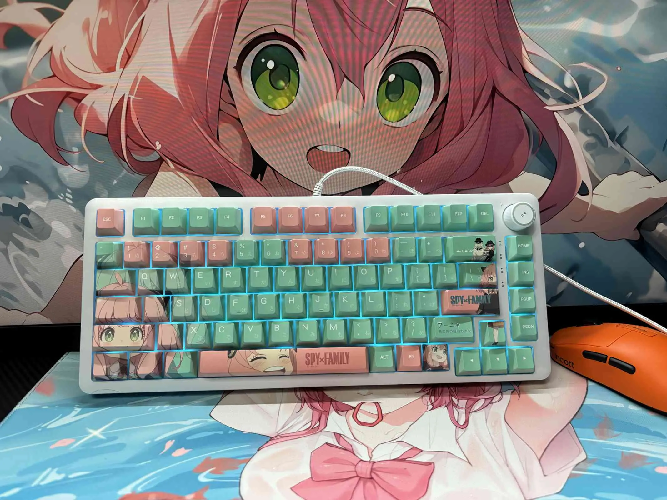 spyxfamily-anya-forger-cherry-keycap-set-front
