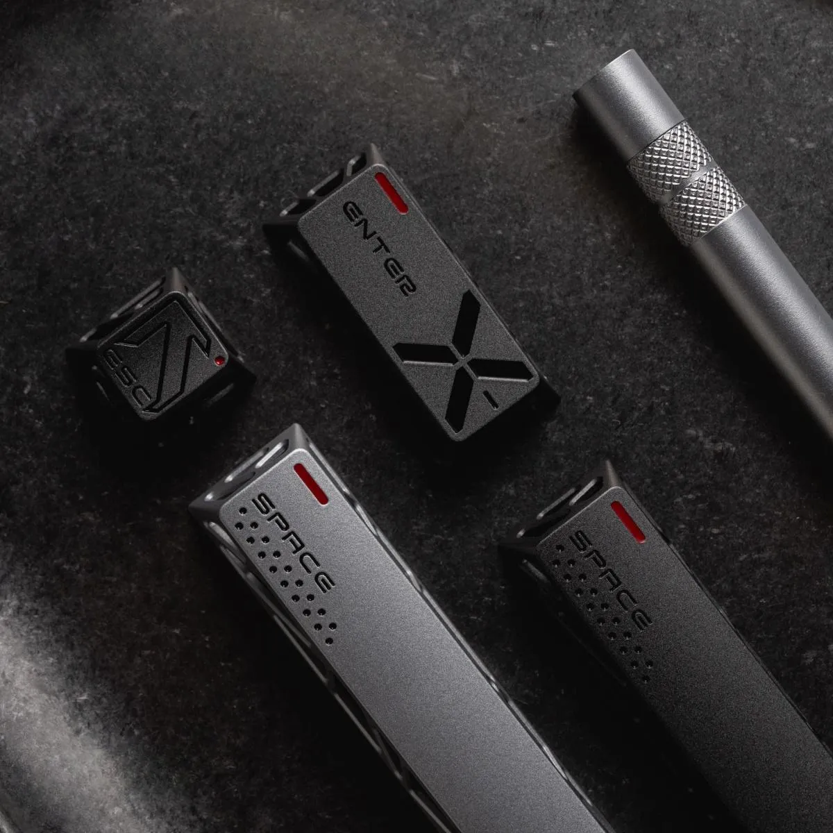 stylish-hollow-star-keycaps-gunmetal