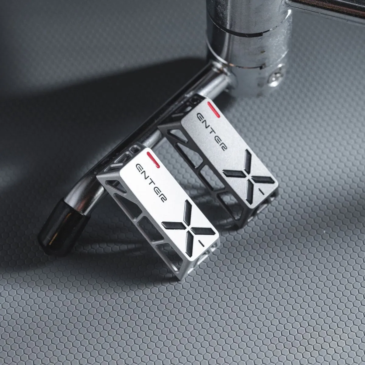 stylish-hollow-star-keycaps-side