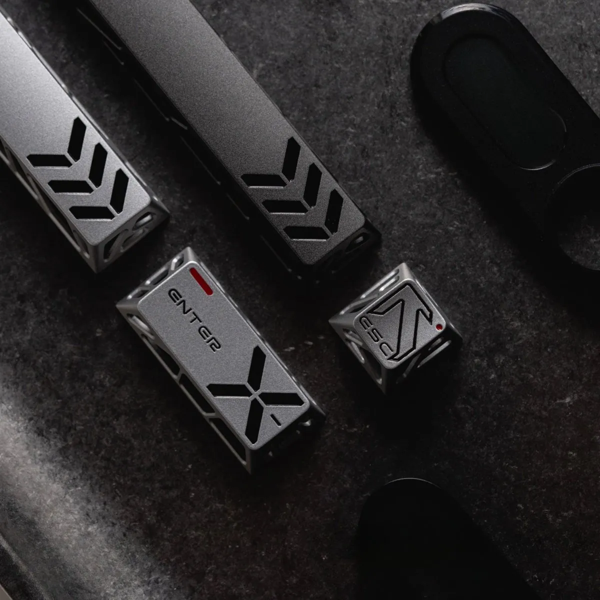 stylish-hollow-star-keycaps-silver