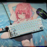stylish-zero-two-cherry-keycap-set-upfront2