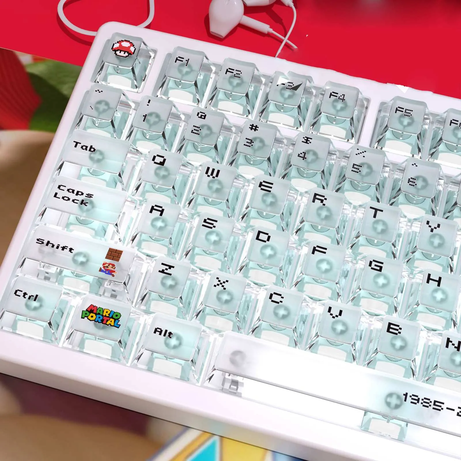 super-mario-mario-cherry-keycap-set-left