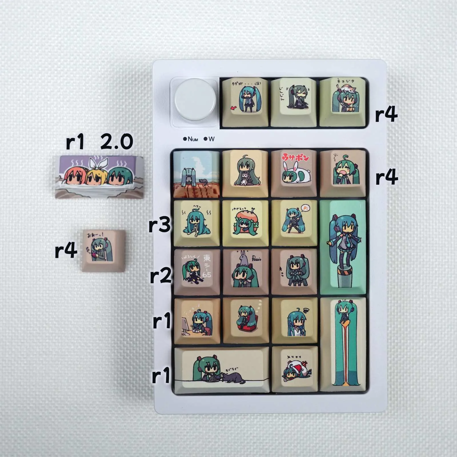 vocaloid-hatsune-miku-cherry-supplement-keycapset-upfront