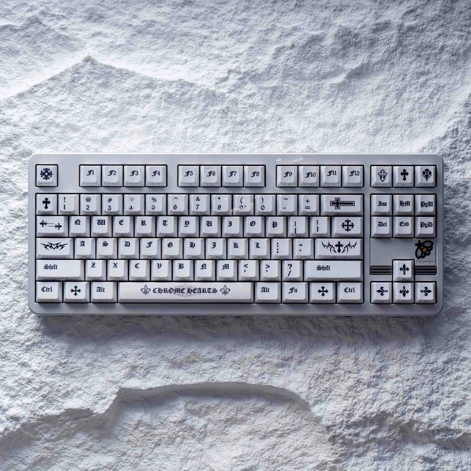 white-chrome-hearts-cherry-keycap-set-cover