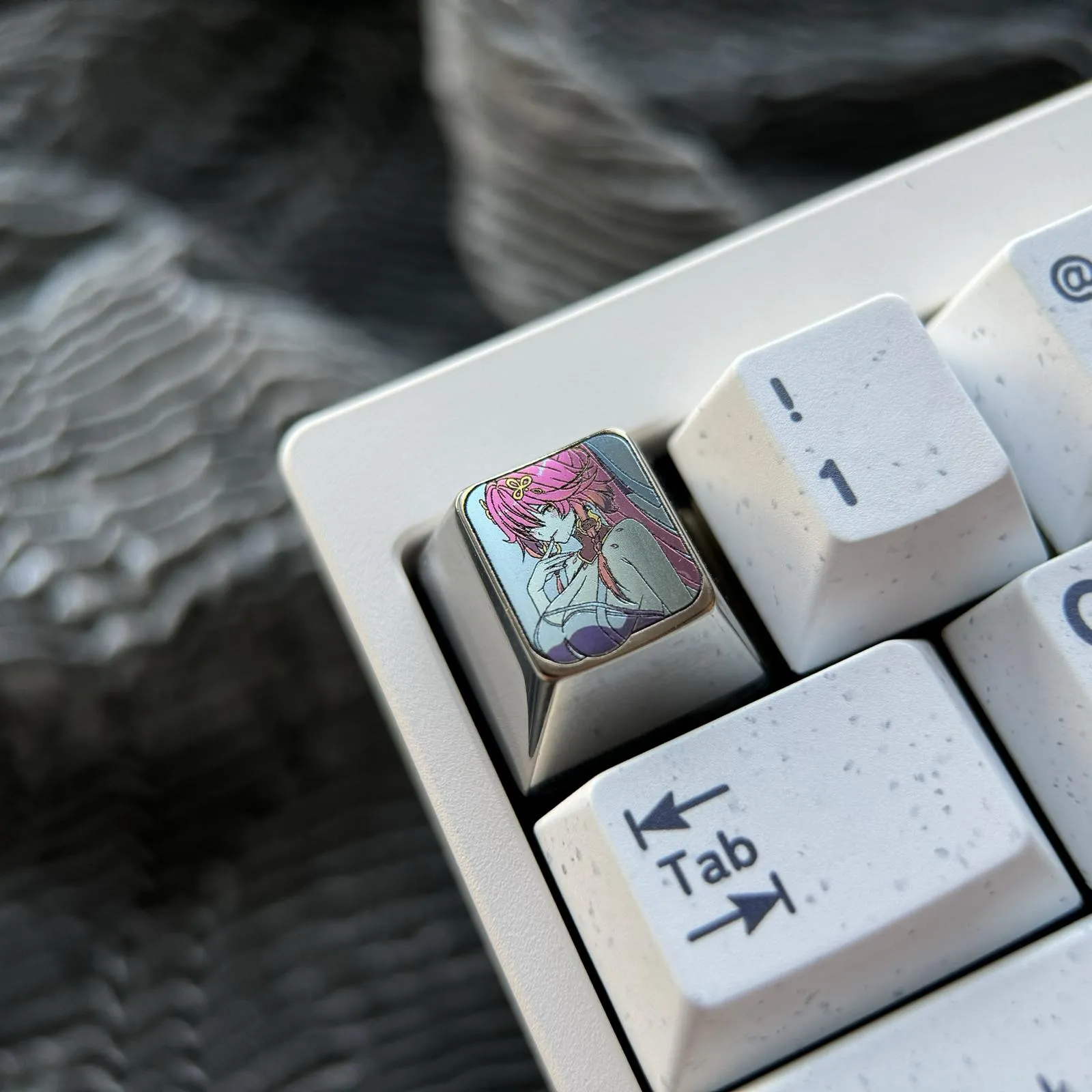 wuthering-waves-stylish-changli-keycaps-grey