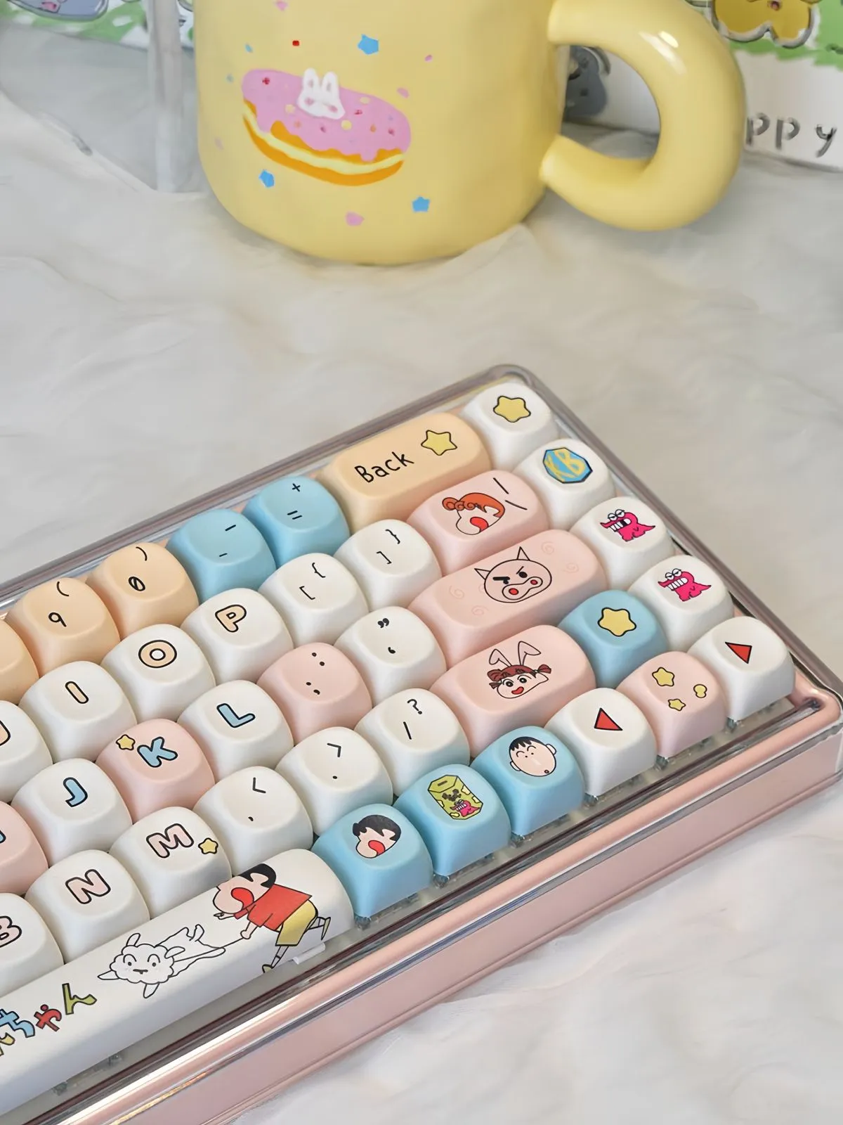 crayonshinchan-cutecharacters-base68-trimode-mechanical-keyboard-right