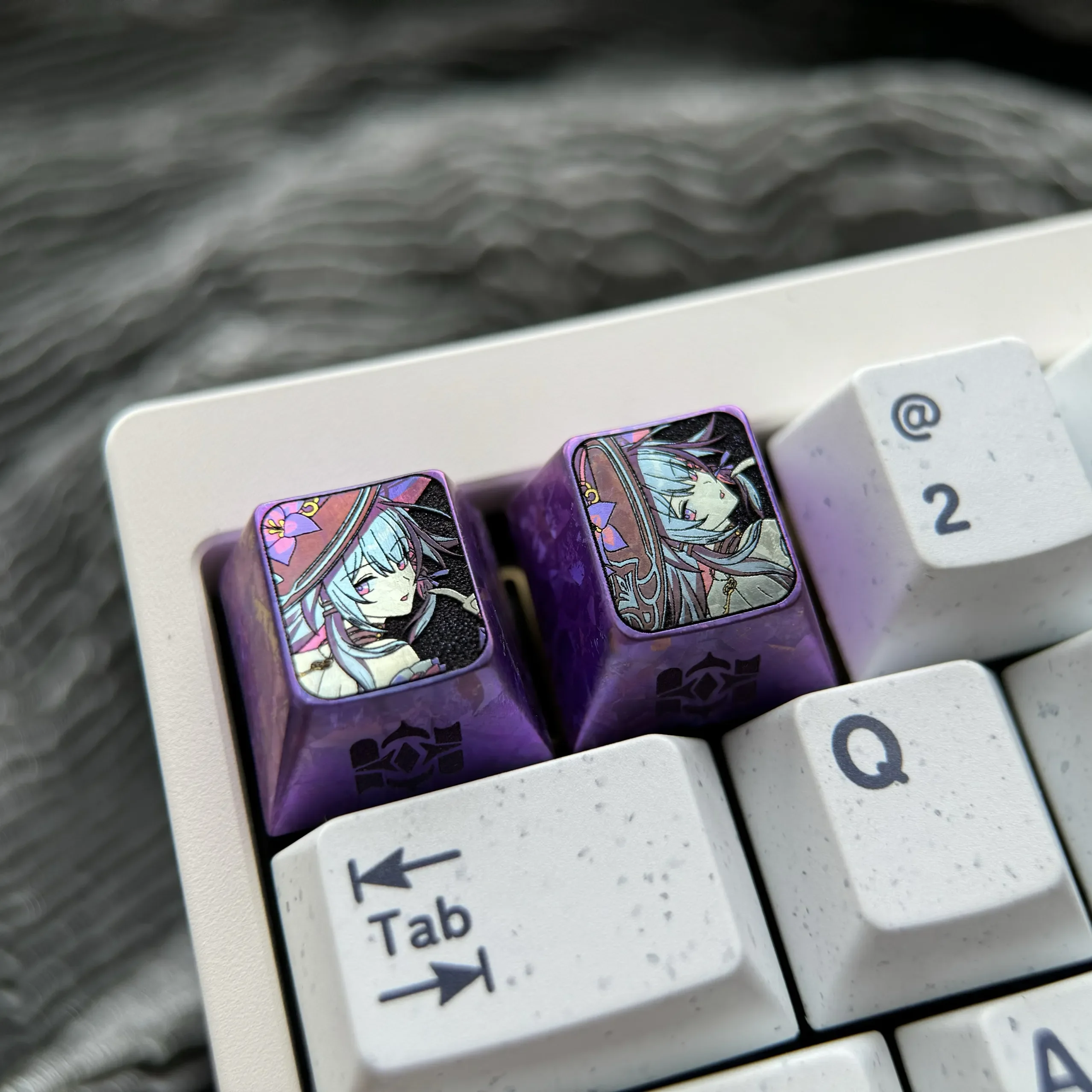 Stunning Hertal Ice Crystal Purple Anodized Titanium ESC Keycap, brilliantly showcasing its premium alloy and luminous celestial purple hue for mechanical keyboard.