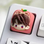 Exclusive Character mechanical keycap, showcasing vibrant, detailed character art with a romantic otome game aesthetic.