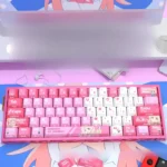 Vibrant Mahiro Oyama PBT anime keycaps set, featuring playful side-lit legends and captivating character art for custom keyboards.