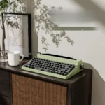 QL75 Mechanical Keyboard: vintage retro design with elegant enamel keycaps. Hot-swappable and tri-mode wireless for premium connectivity.