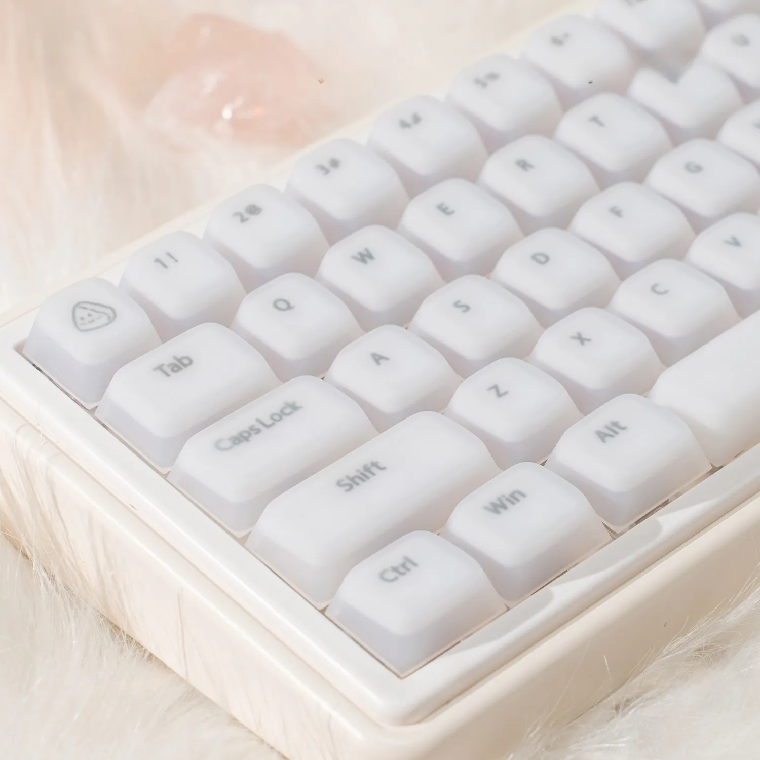 stylish-white-cherry-keycapset-mechanical-keyboard-left
