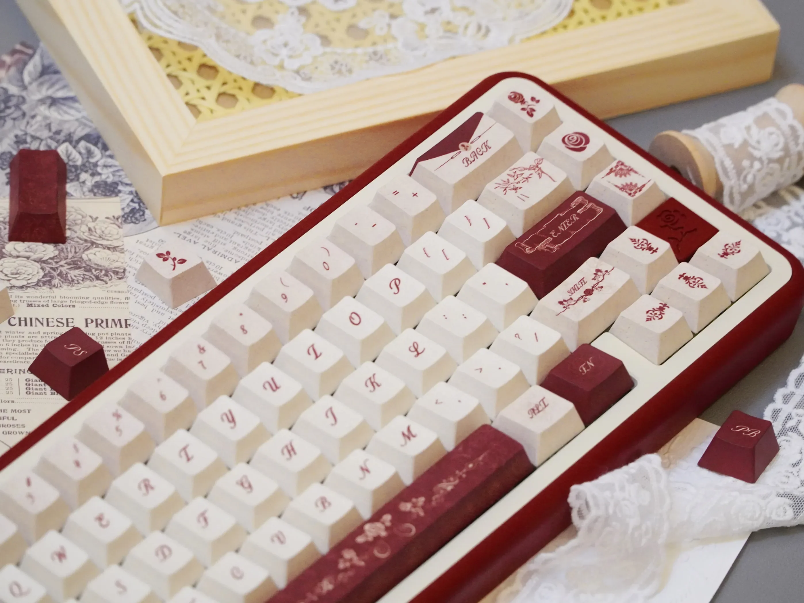 Timeless Elegance PBT Keycap Set gallery. Durable PBT keycaps with OEM profile, featuring classical Chinese calligraphy and scholarly motifs across the design.