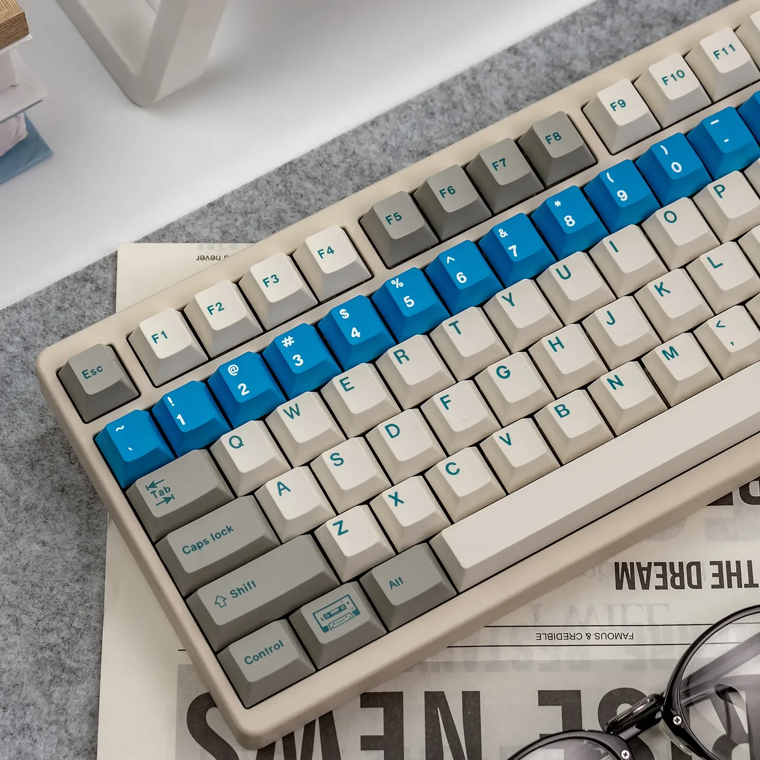 Multiple views of the Retro Flooding Series Cherry Keycap Set, highlighting their classic black finish and durable legends for a timeless design.