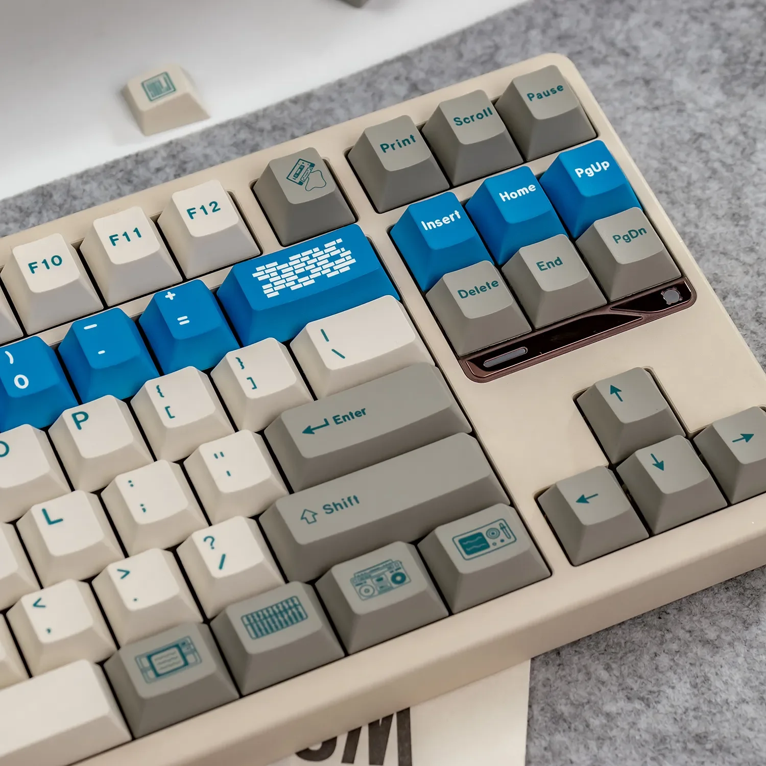 Multiple views of Retro Flooding Series Cherry Keycap Set, emphasizing their classic vintage aesthetic, crisp legends, and magnetic switch.