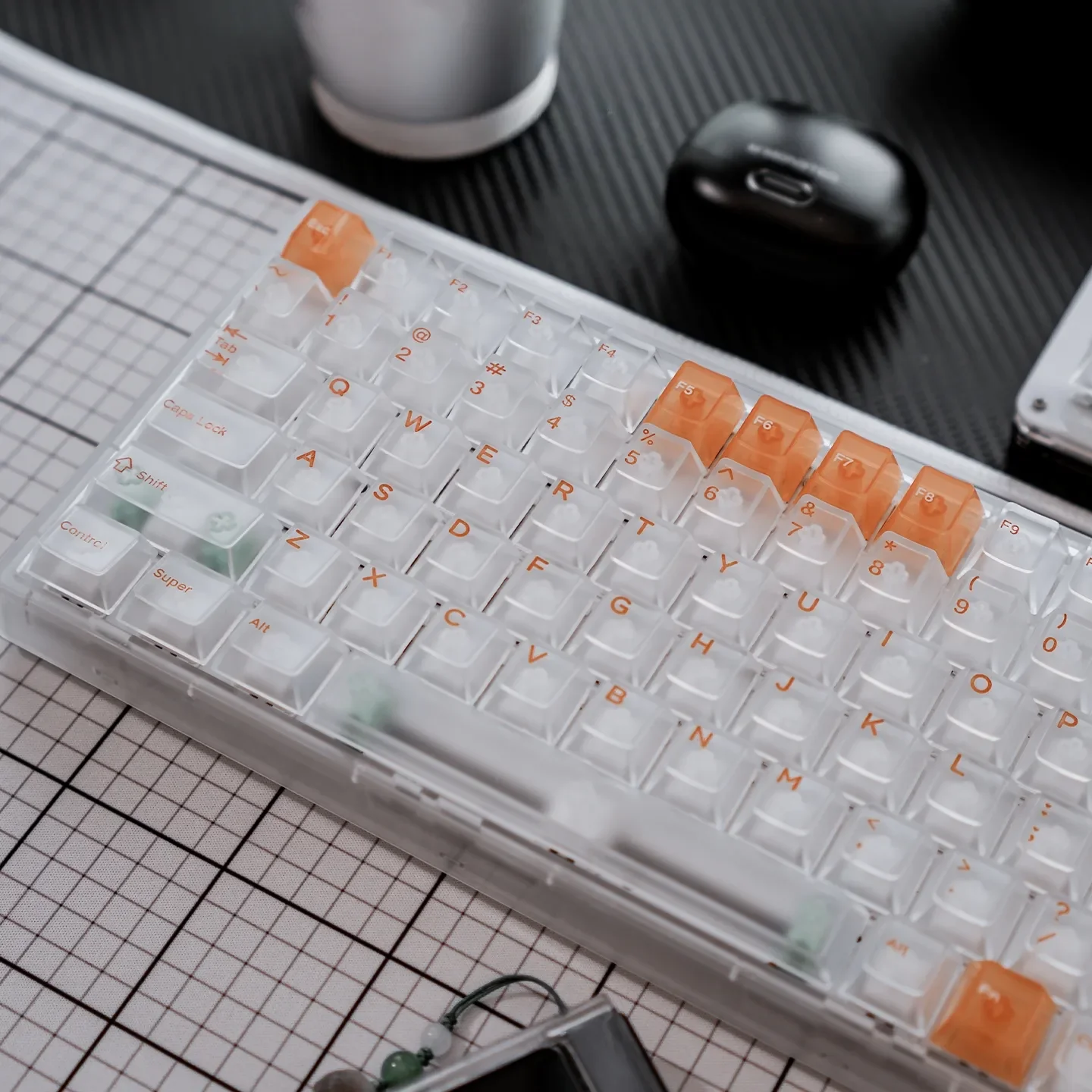 Artistic gallery view of the White Orange Mist Cherry Keycap Set, showcasing its refreshing white and orange aesthetic.