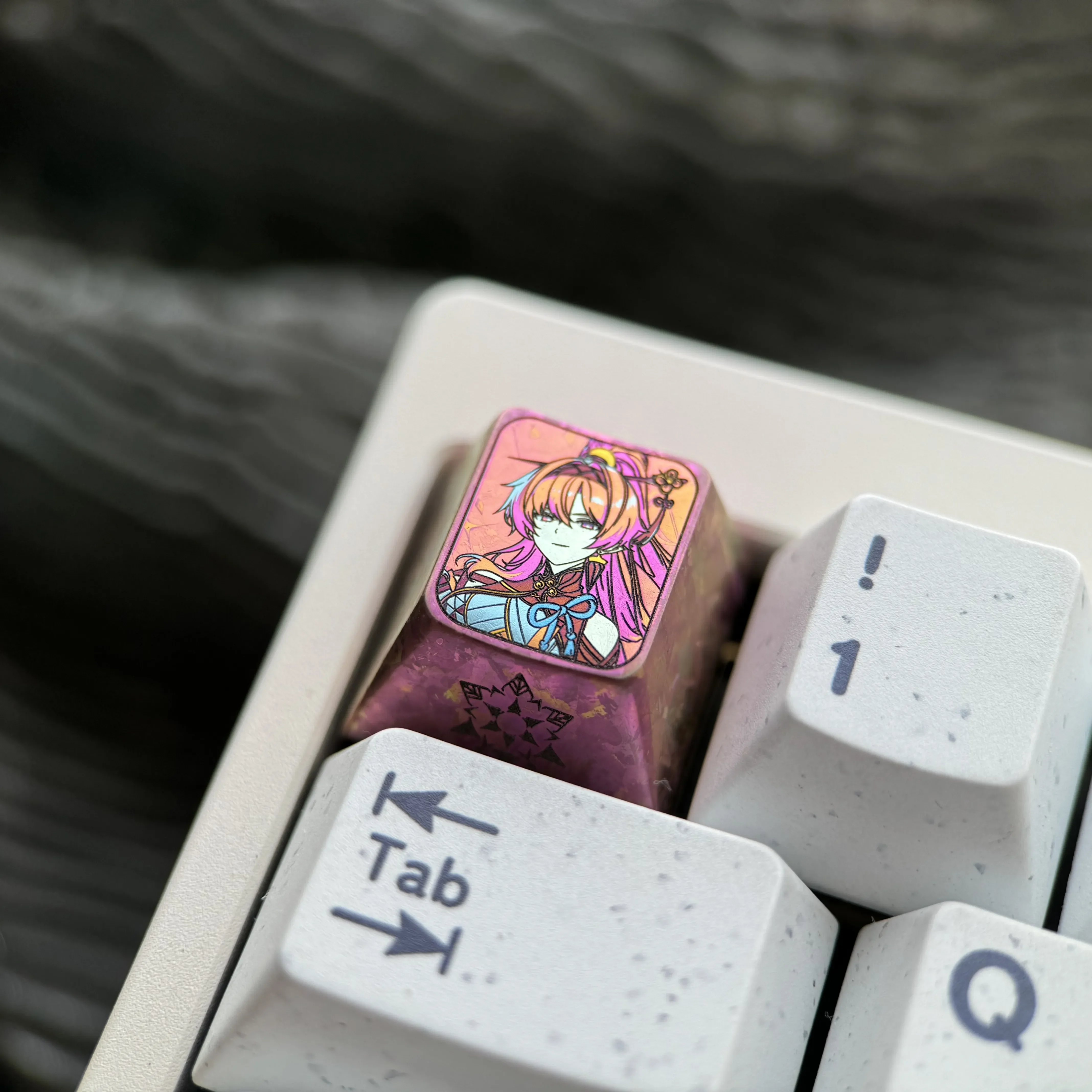 Exclusive Yinlin titanium alloy anime ESC keycap, showcasing intricate character art and a vibrant, premium finish for Wuthering Waves.