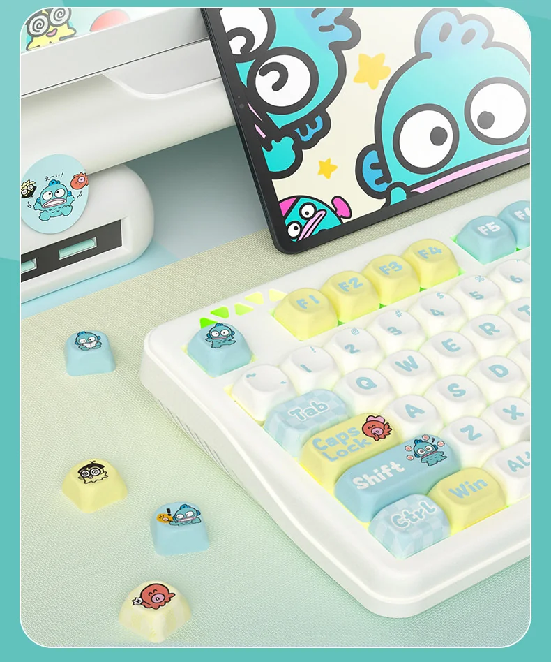 Adorable Hangyodon Clownfish PBT keycaps set in vibrant oceanic hues, showcasing playful Hangyodon and clownfish designs.